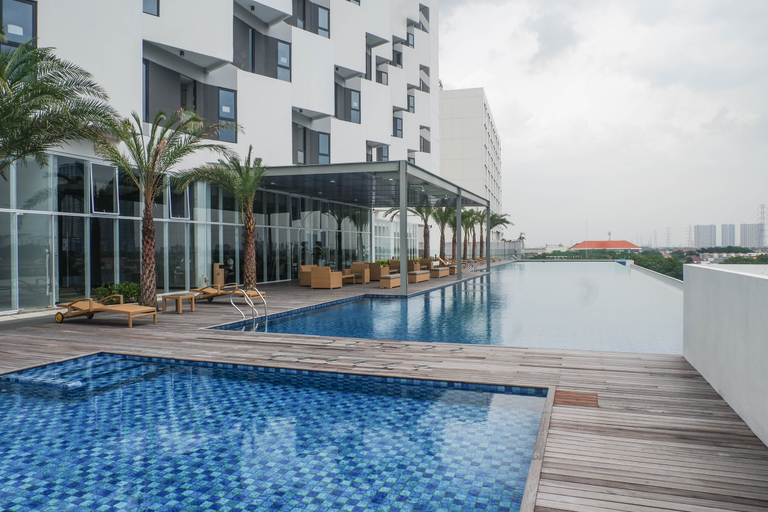 Sport & Beauty, Luxurious and Comfortable 2BR Apartment at Belleview Residence By Travelio, Surabaya