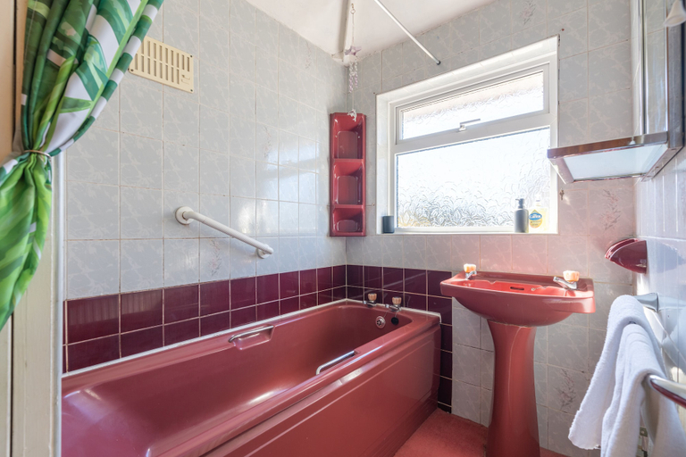 Bathroom, Melrose 3, Lancashire