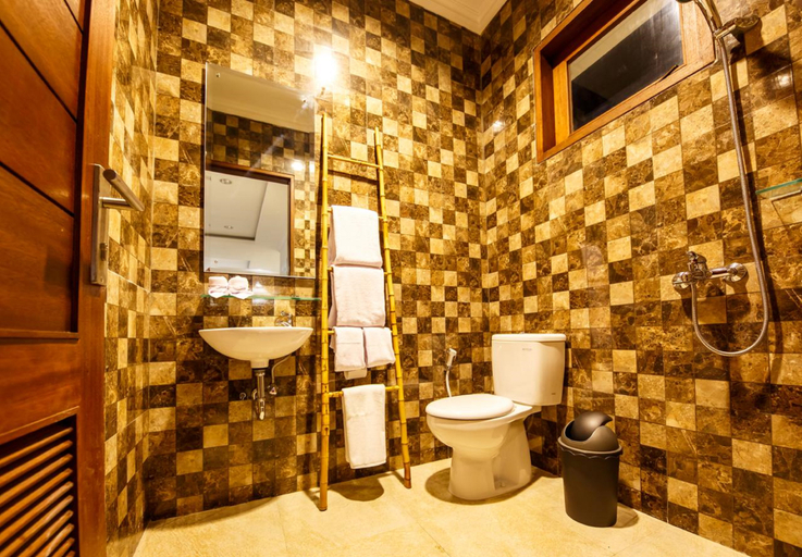 Bathroom 5, Villa Suzuki 1 Seminyak, Badung
