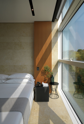 Exterior & Views 1