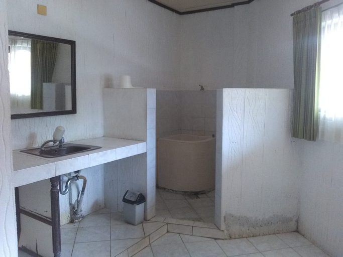 Bedroom 5, Wisma Anthony by the beach at Anyer Carita, Serang