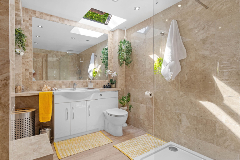 Bathroom 4, Home in The Vale of Evesham, Worcestershire