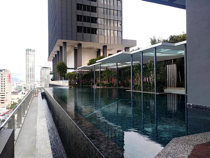 Tropical Macalister 218  Georgetown  (M285 WL), Penang Island