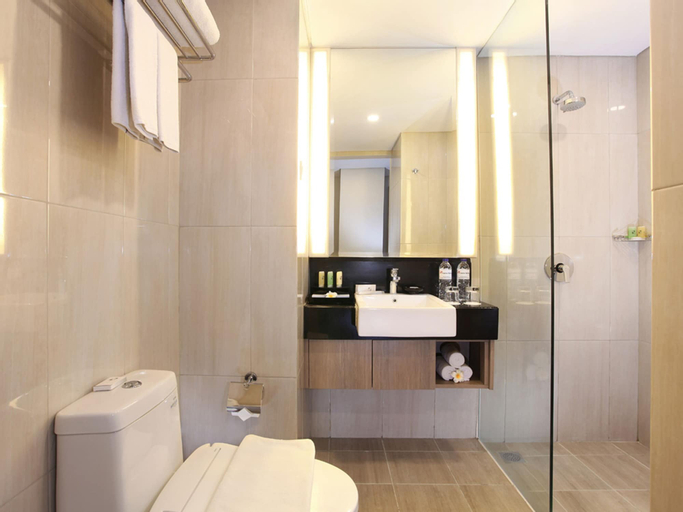 Bathroom 11