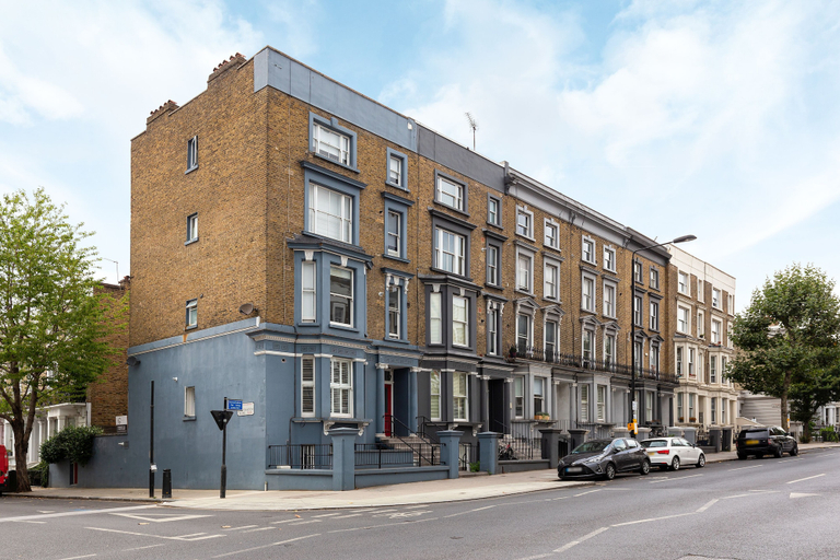 Exterior & Views, Radiant 2 Bed Flat near Portobello, London