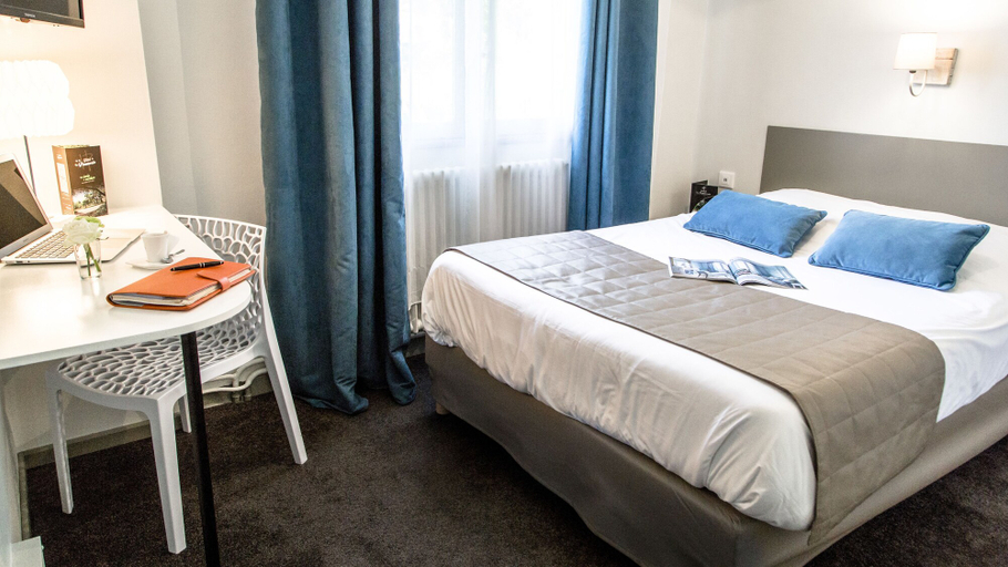 Bedroom 4, Hôtel de La Pommeraie, Sarthe