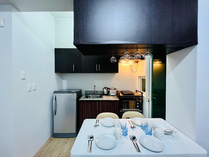 Others 5, At Home Condo With Free Pool Access, Muntinlupa
