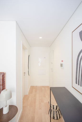 Others 5, Liiiving - City Design Apartment A, Porto