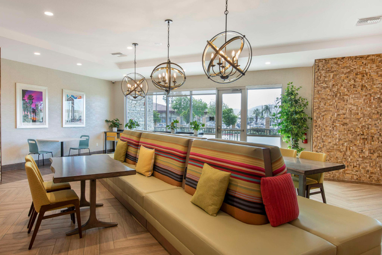 Public Area 2, Home2 Suites by Hilton Redlands Loma Linda, San Bernardino