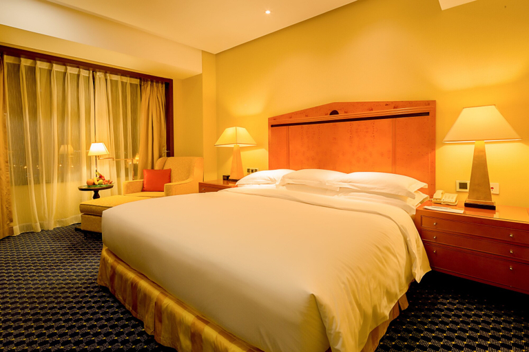Bedroom 5, Renaissance Tianjin TEDA Convention Centre Hotel, Tianjin