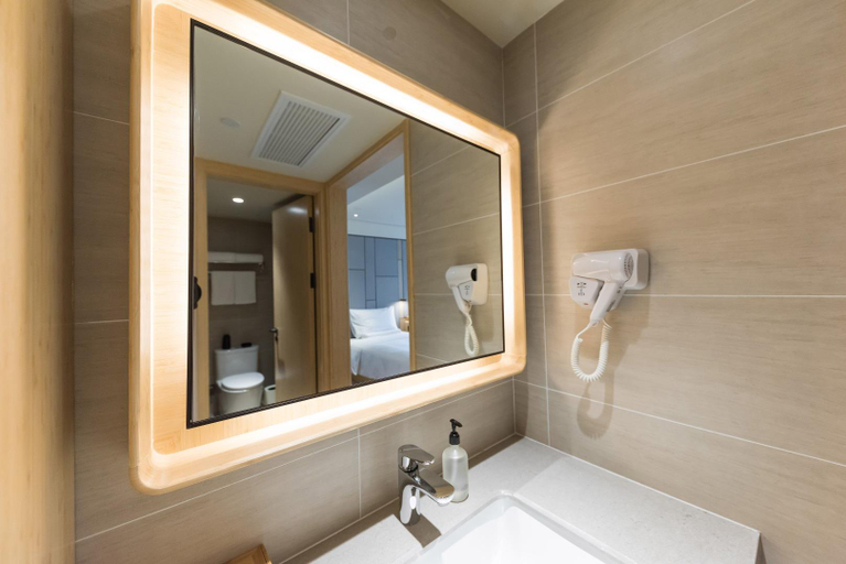Bathroom 4, JI Hotel Hangzhou Xianghu Middle Wanda Road, Hangzhou