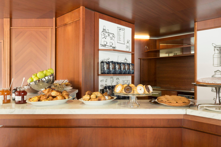 Food & Drinks 5, B&B Hotel Modena, Modena