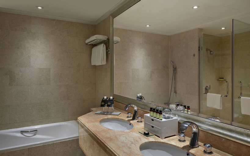 Bathroom 4