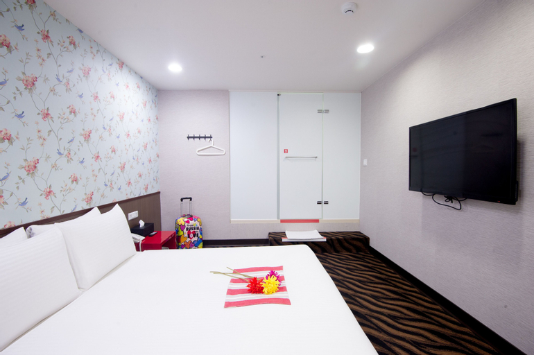 Bedroom 12