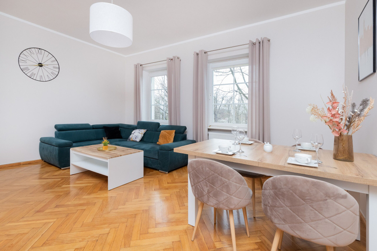 Living room 3, Spacious Family Apartment by Renters, Gdańsk City