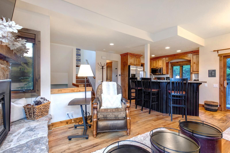 Others 5, Beautiful Air 3 Bedrooms POA-504B by KBM, Summit