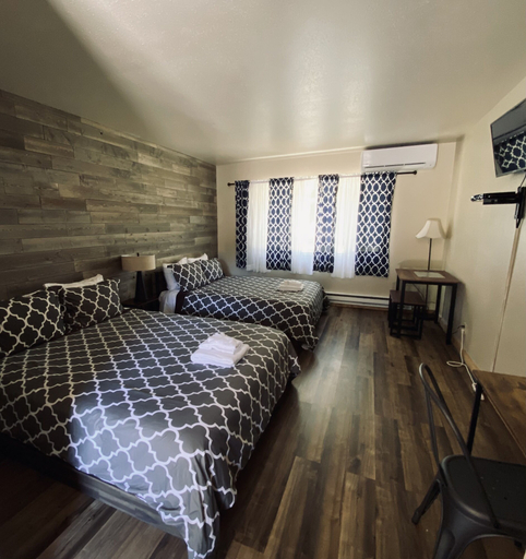 Bedroom 2, Squirrel Tree Resort Leavenworth WA, Chelan