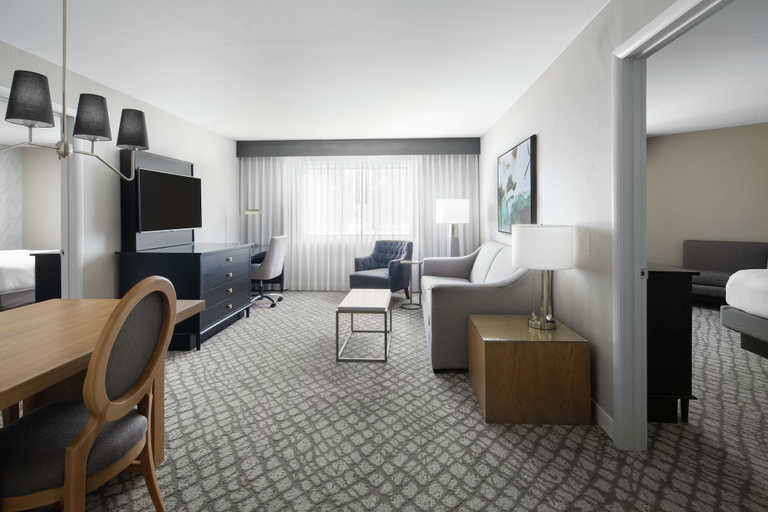 Bedroom 3, DoubleTree Suites by Hilton Charlotte - SouthPark, Mecklenburg