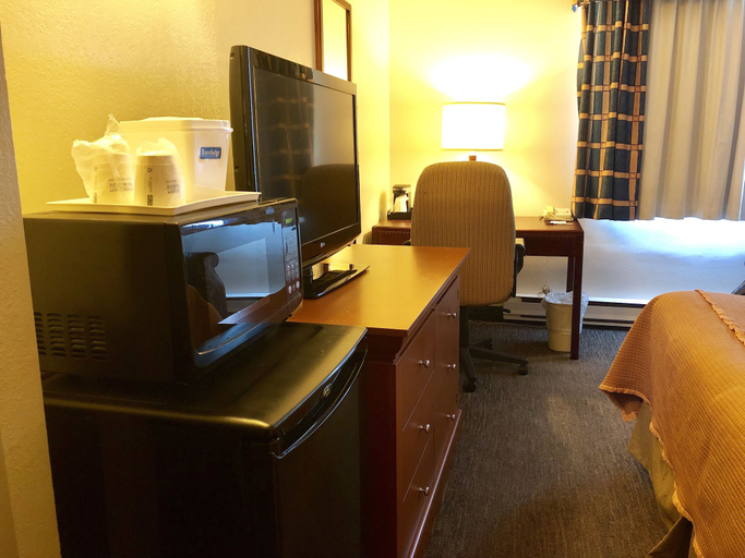 Others 5, Travelodge by Wyndham Ottawa East, Ottawa