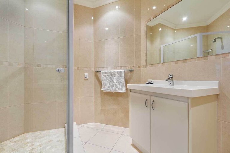 Bathroom 2, Blushing Bride, City of Cape Town
