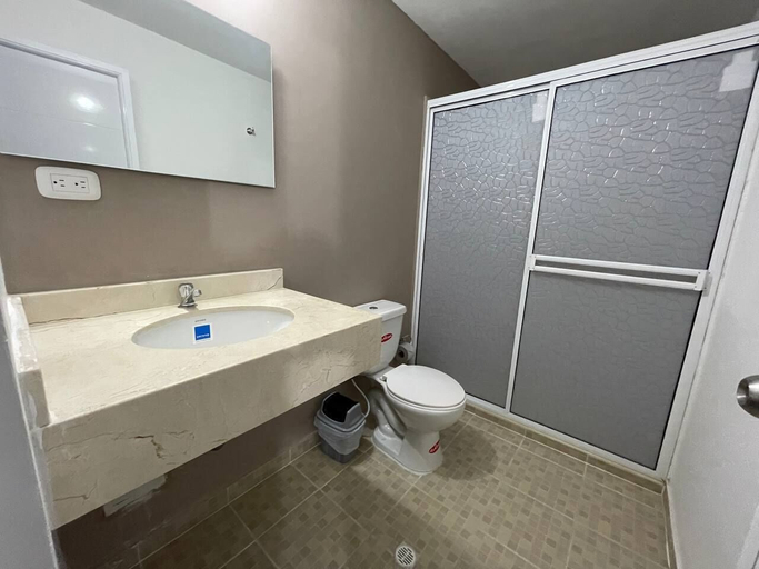 Bathroom, Hotel Valle Central, Valledupar