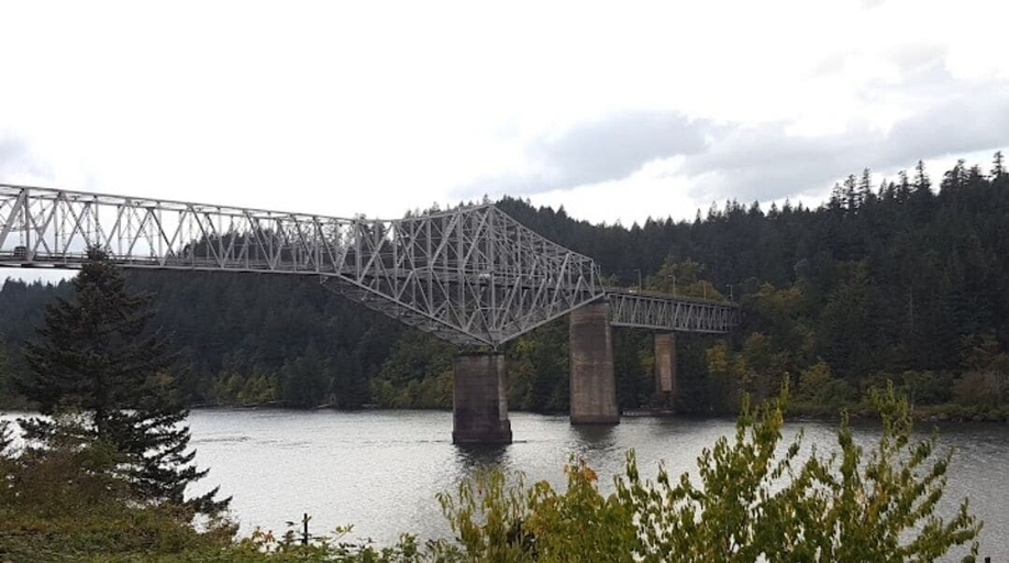 Others 5, Bridge of The Gods, Hood River