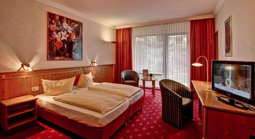 Bedroom 2, Landhotel Puster, Soest