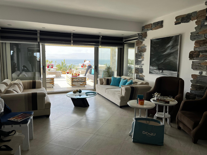 Public Area, Mavi Panorama, Çeşme