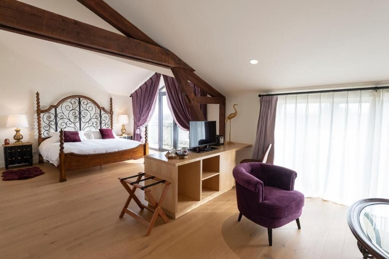 Bedroom 2, Château Tour Saint-Fort, Gironde