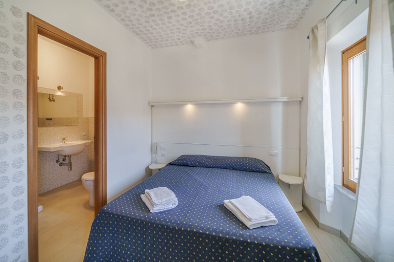 Bedroom 3, Affittacamere Vista Mare, Livorno