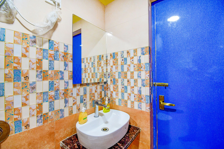 Bathroom, Fabhotel Aqua Tulip, Kolkata