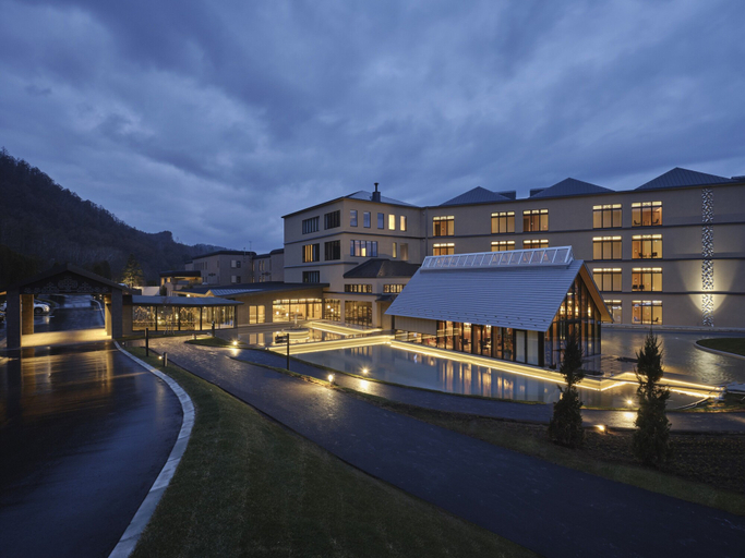 Exterior & Views 2, Lake Toya Tsuruga Resort Hikari no uta, Sōbetsu