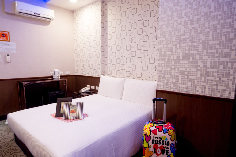 Bedroom 13