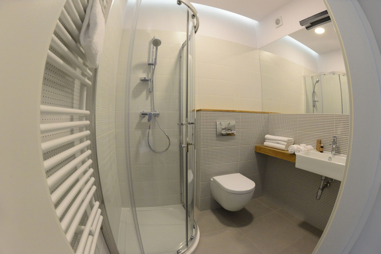 Bathroom 5, Hotel Faros Gdańsk Airport, Gdańsk City