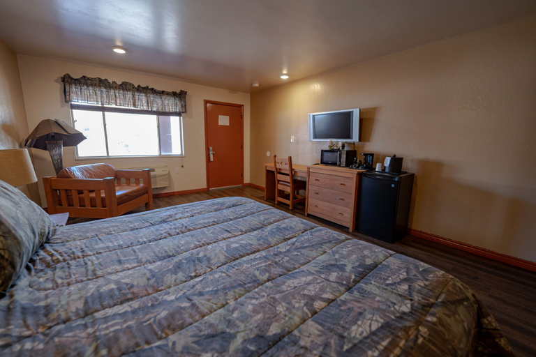 Bedroom 5, Rimrock Hotel, Montrose