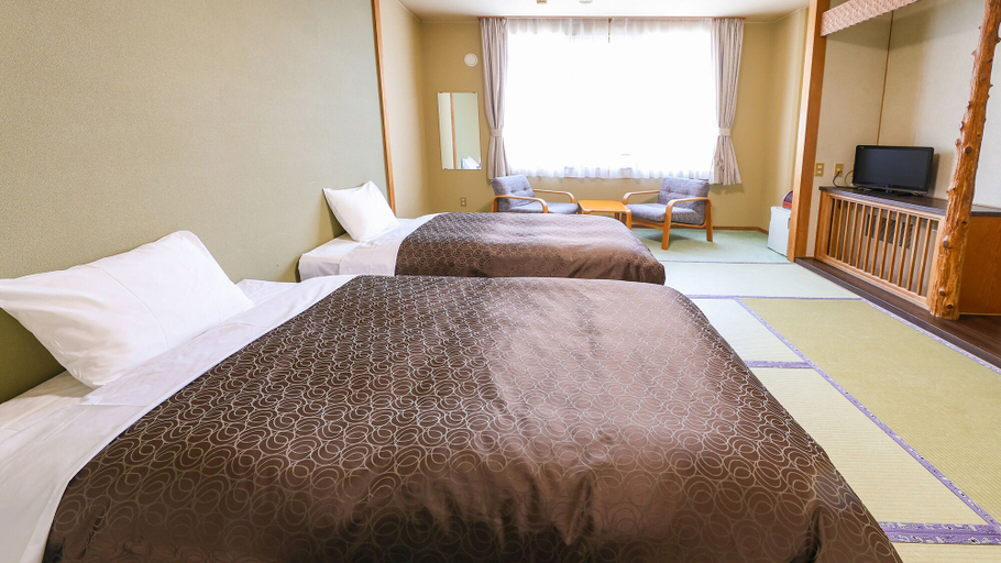 Bedroom 4, Sasai Hotel, Makubetsu