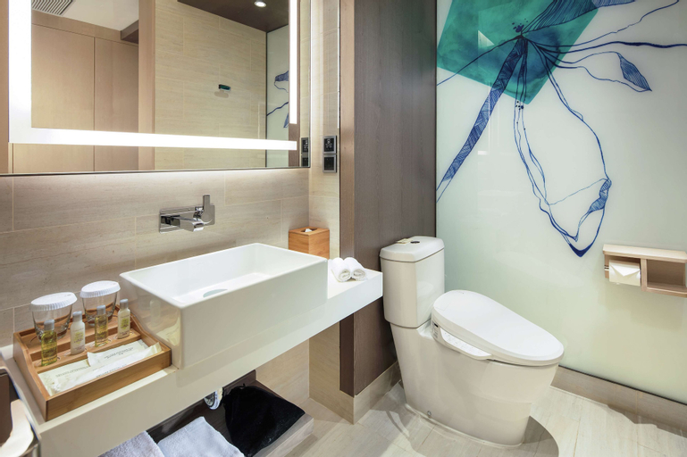 Bathroom 4