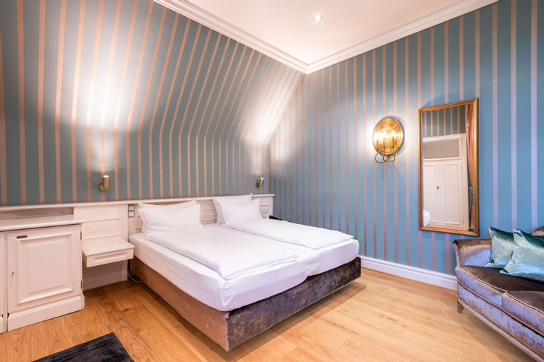 Bedroom 9