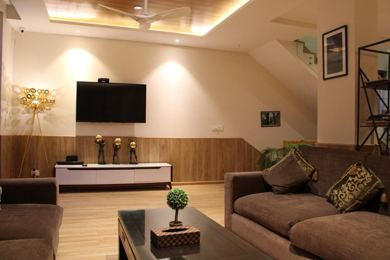 Public Area 2, Alpviram Villa, 4 Bhk En-suite villa with elevator, Solan