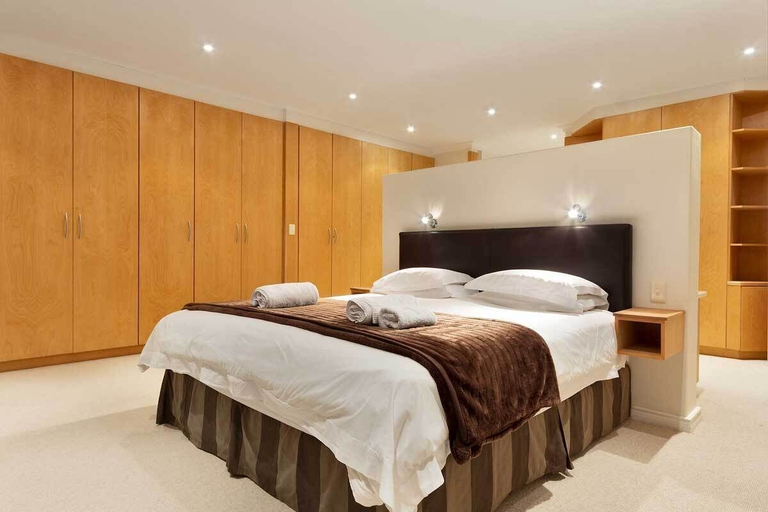 Room 5, Blushing Bride, City of Cape Town