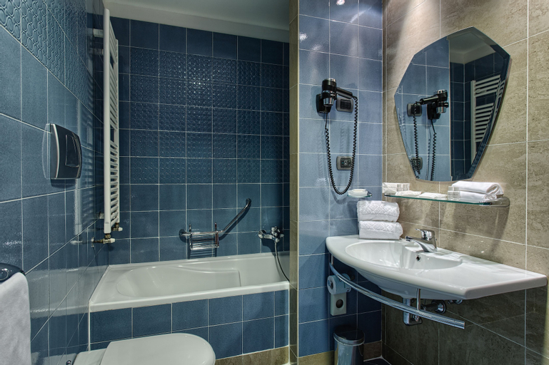 Bathroom 8