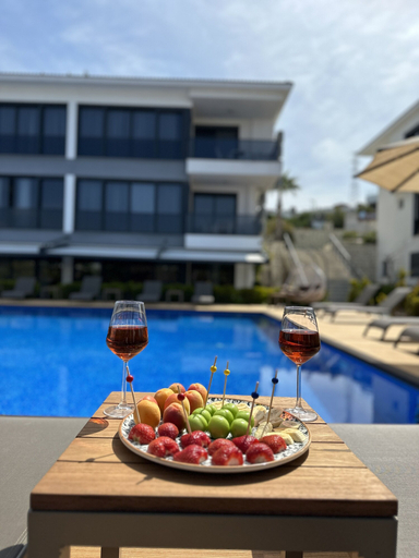 Food & Drinks 4, No 48 Alaçatı, Çeşme