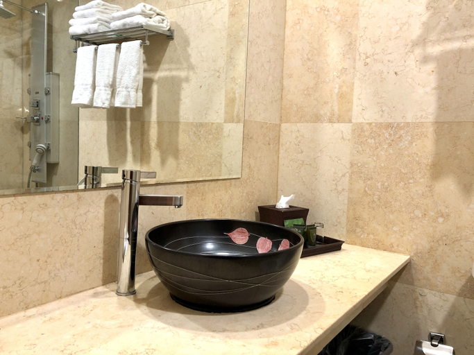 Bathroom 4, The Eldon Luxury Suites, Washington D.C.