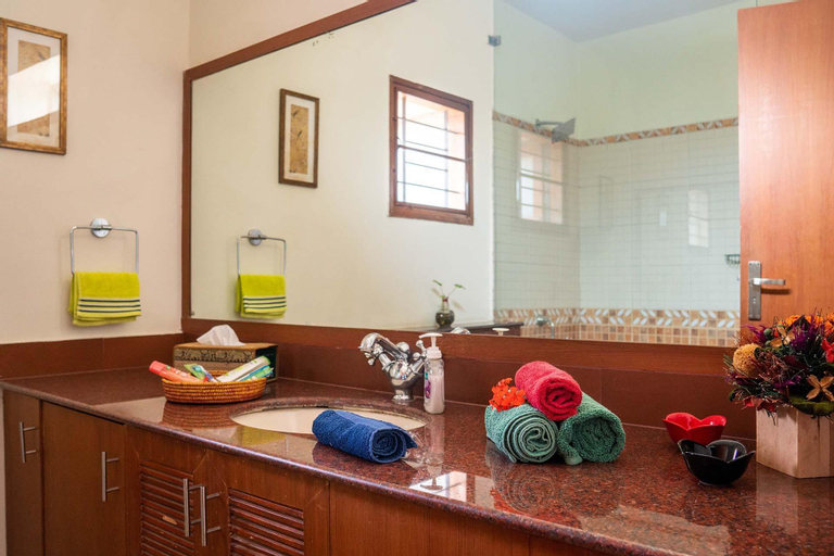 Others 4, StayVista at Firefly Homestay with Pvt Pool & Terrace Access, Bangalore