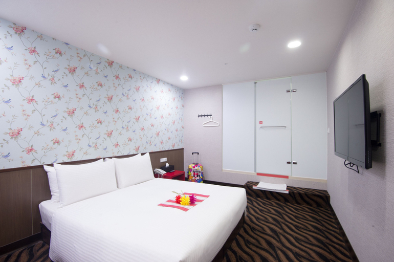 Bedroom 8