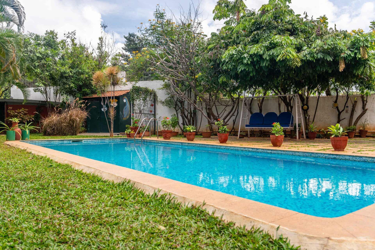 Sport & Beauty 2, StayVista at Firefly Homestay with Pvt Pool & Terrace Access, Bangalore