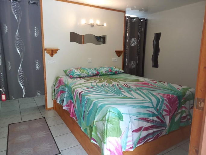 Bedroom 1, MOOREA VAIARE LODGE