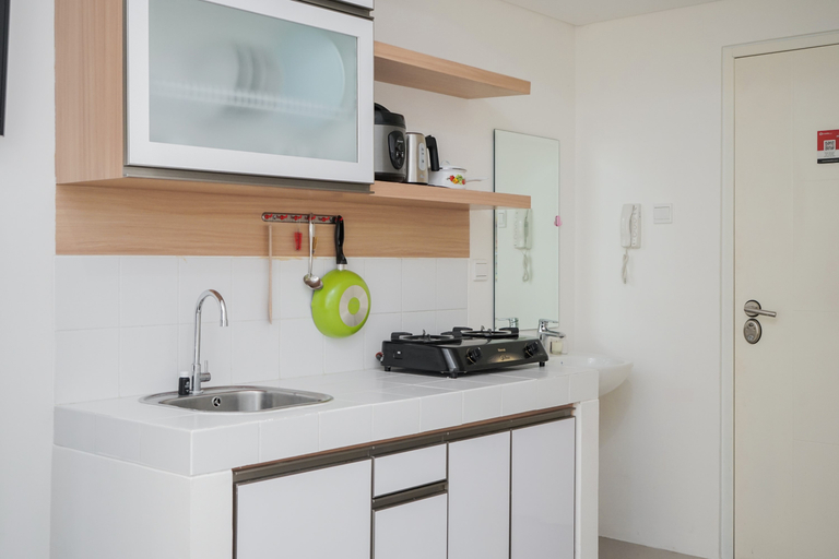 Others 3, Comfort Studio The Silk Town Alexandria Apartment By Travelio, Tangerang