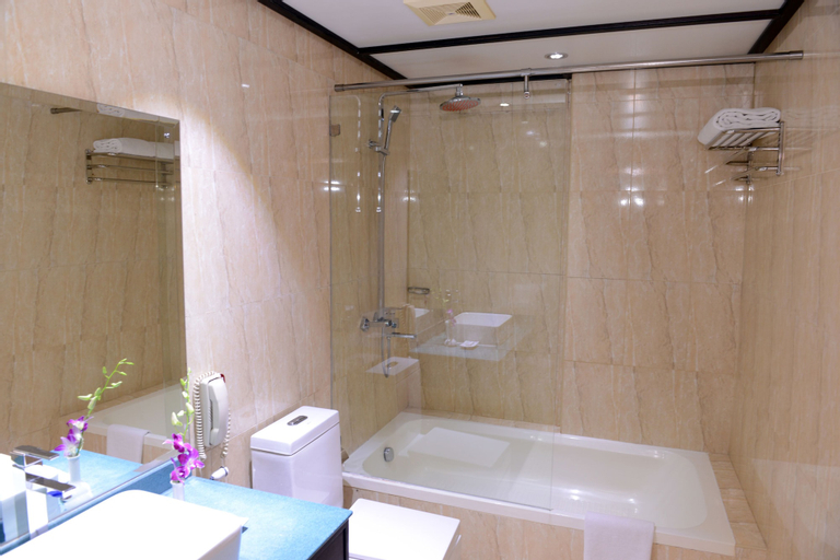 Bathroom 17