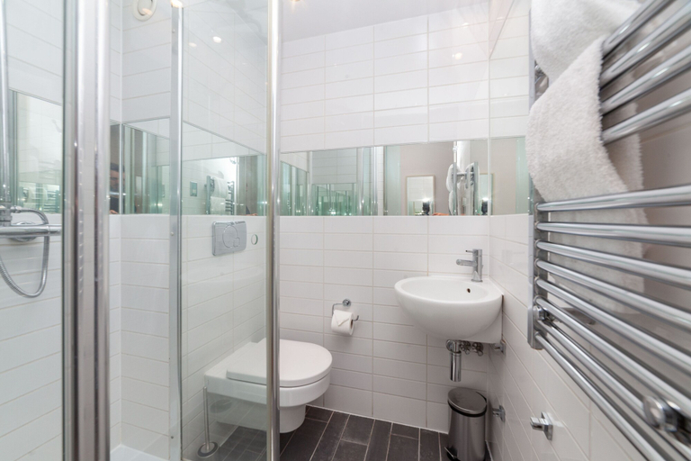 Bathroom 3, City Prime Camden, London